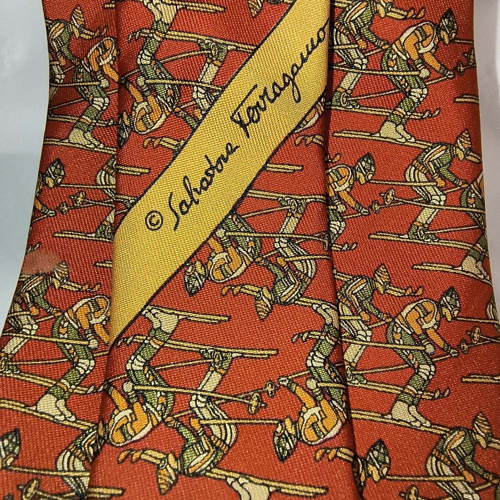 FERRAGAMO - 2 Red / Brown Patterned‎ Salvatore Ferragamo Ties Bundle
